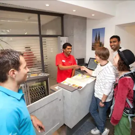 Pathpoint - Backpacker Hostel