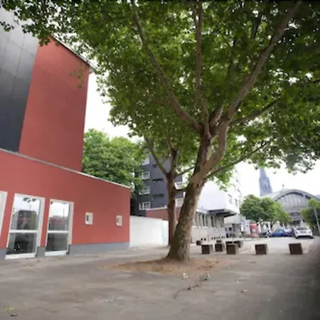 Pathpoint - Backpacker Hostel *